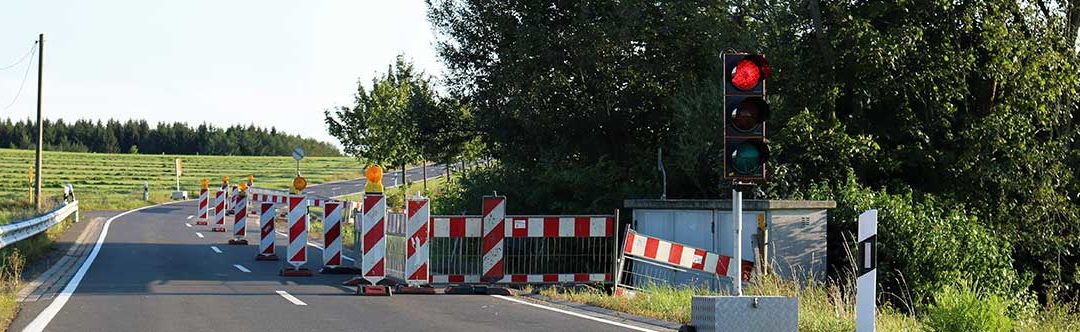Wir übernehmen die Verkehrsabsicherung während der Erntezeit